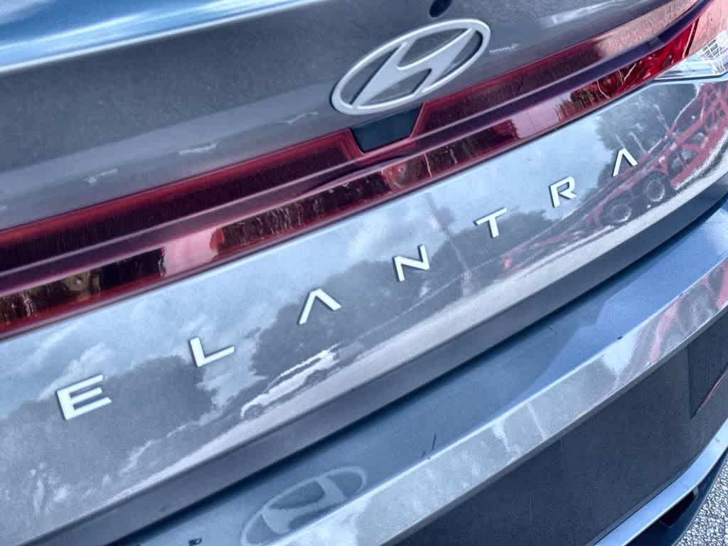 Thumbnail: 2024 Hyundai Elantra - 10