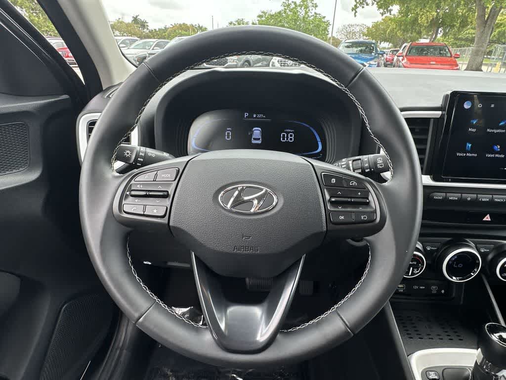 Thumbnail: 2023 Hyundai Venue - 15