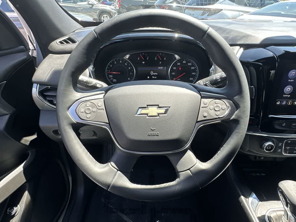 Thumbnail: 2023 Chevrolet Traverse - 15