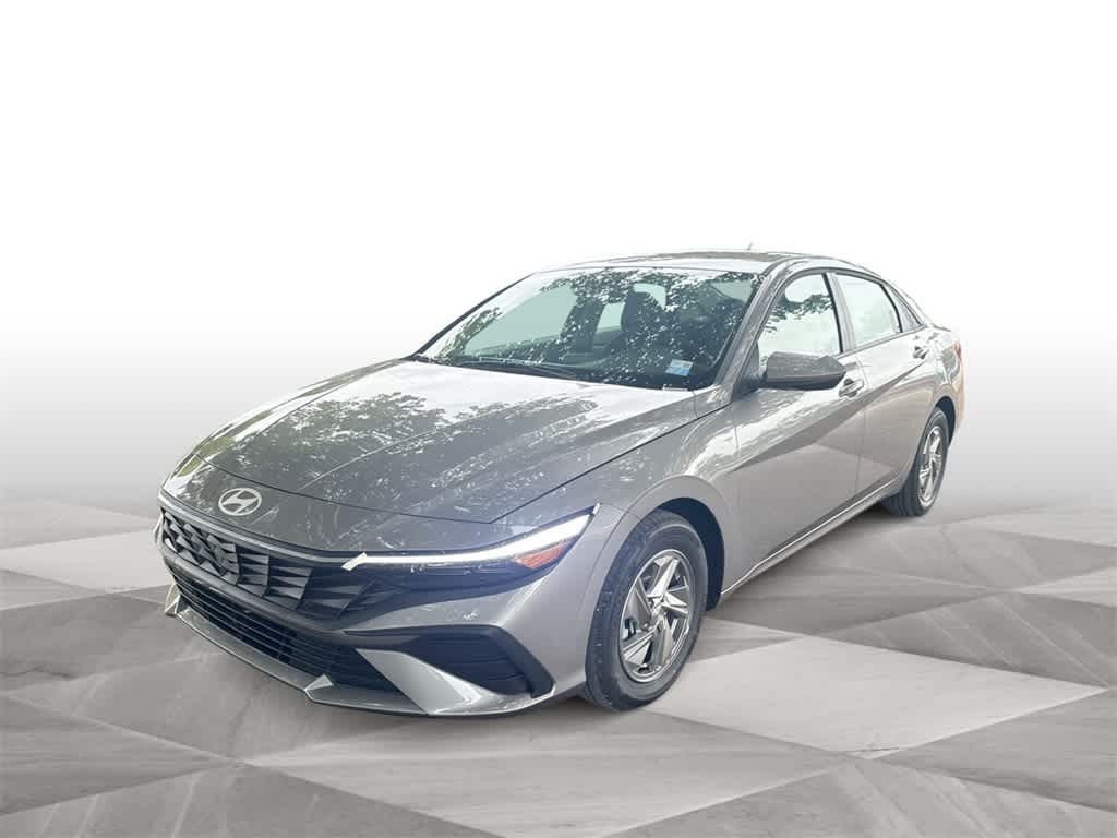 Thumbnail: 2025 Hyundai Elantra - 4