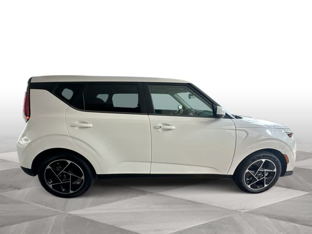 Thumbnail: 2023 Kia Soul - 9