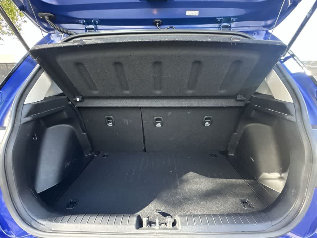 Thumbnail: 2023 Hyundai Venue - 25