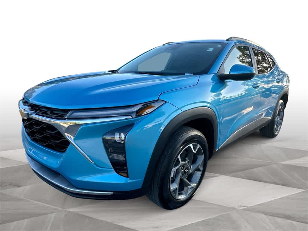 Thumbnail: 2025 Chevrolet Trax - 4