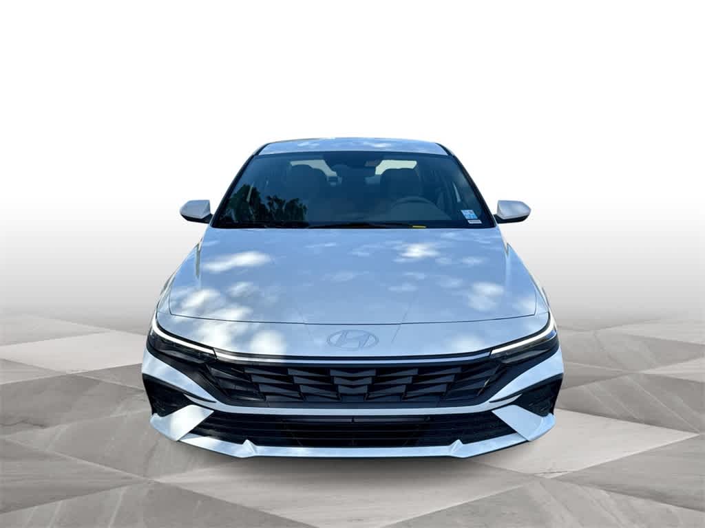 Thumbnail: 2025 Hyundai Elantra - 3