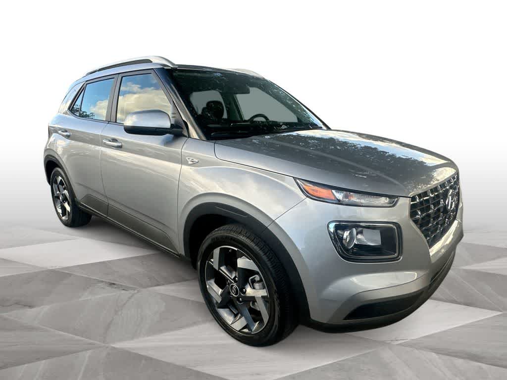 Thumbnail: 2025 Hyundai Venue - 2