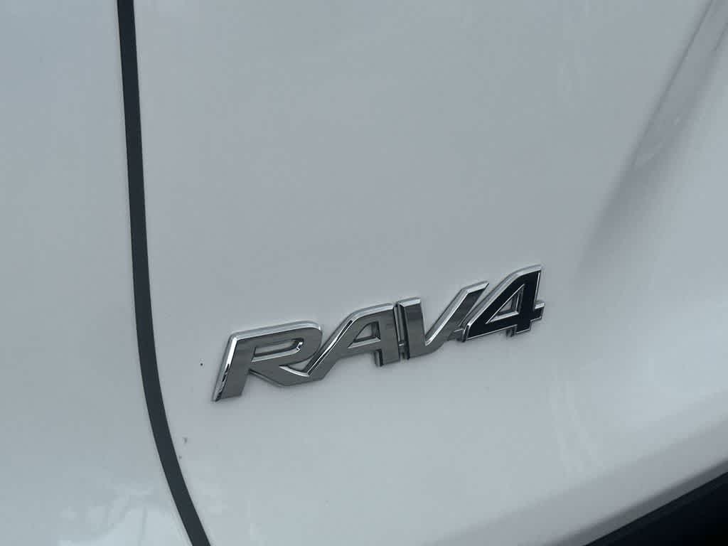 Thumbnail: 2025 Toyota RAV4 - 11