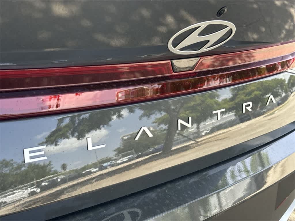 Thumbnail: 2025 Hyundai Elantra - 10