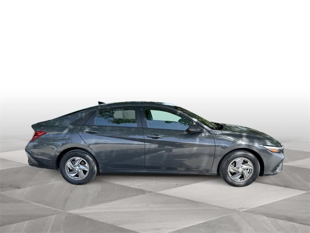 Thumbnail: 2025 Hyundai Elantra - 9