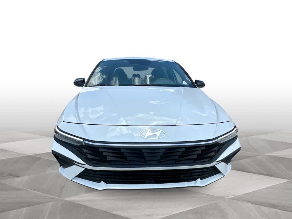 Thumbnail: 2026 Hyundai Elantra - 3