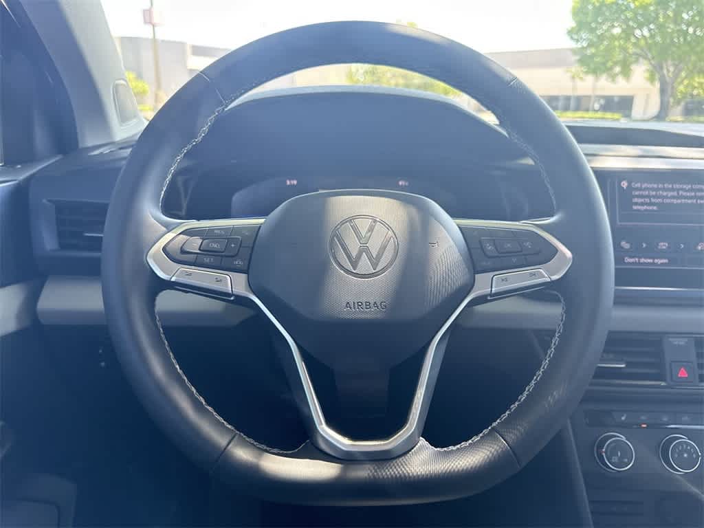 Thumbnail: 2022 Volkswagen Taos - 15