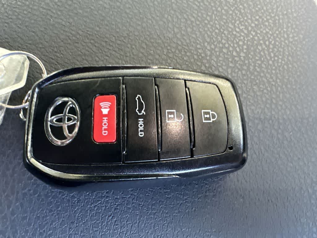 Thumbnail: 2025 Toyota Camry - 28