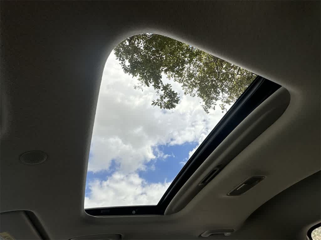 Thumbnail: 2024 Hyundai Venue - 17