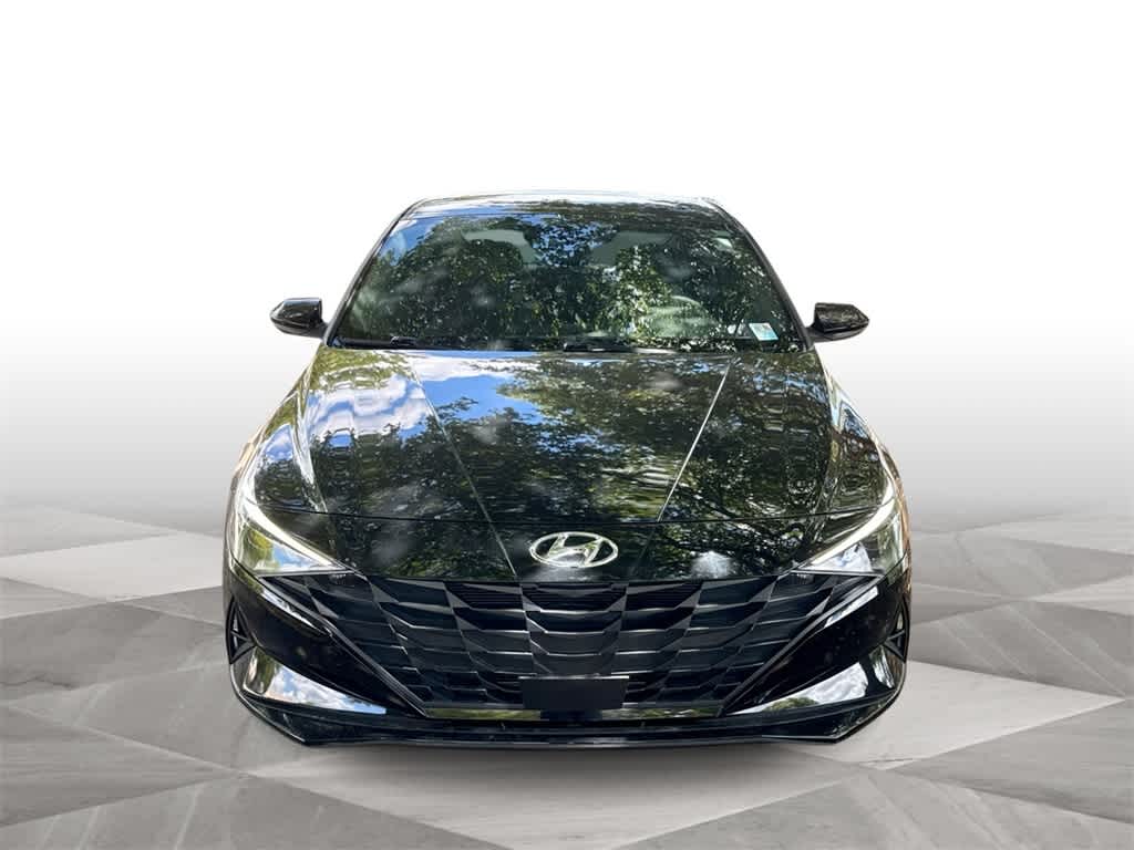 Thumbnail: 2023 Hyundai Elantra - 3