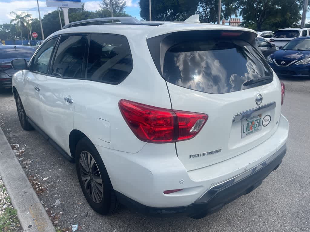 Thumbnail: 2019 Nissan Pathfinder - 6