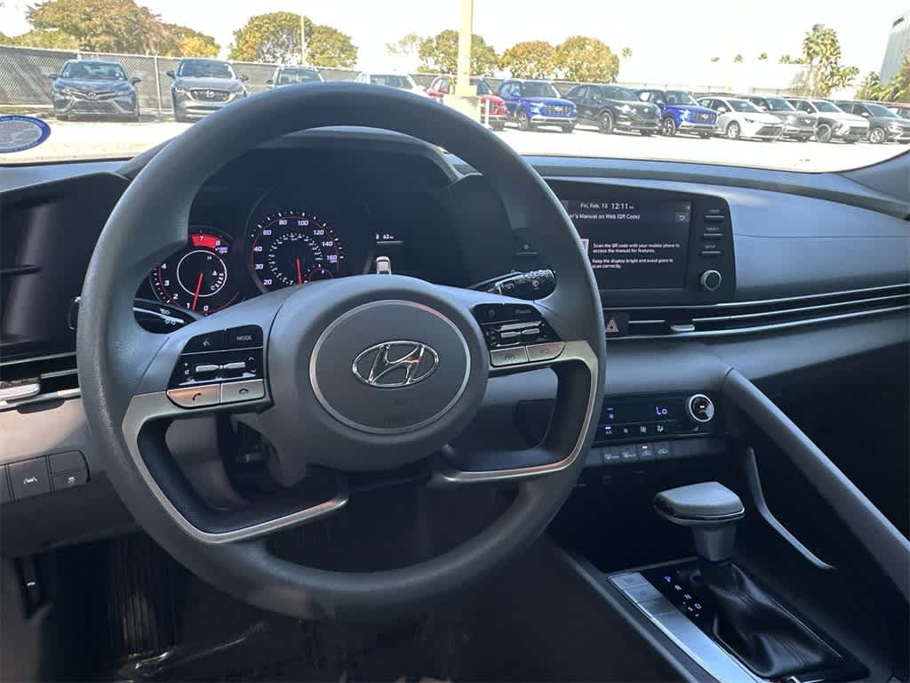 Thumbnail: 2022 Hyundai Elantra - 13