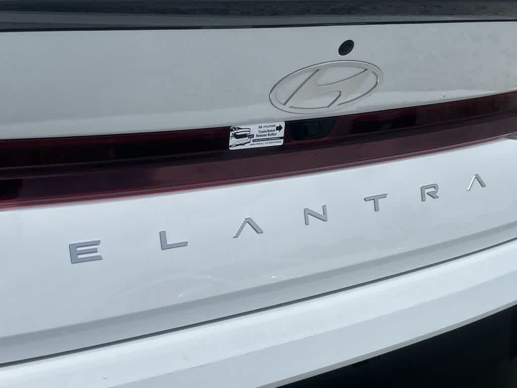 Thumbnail: 2026 Hyundai Elantra - 10