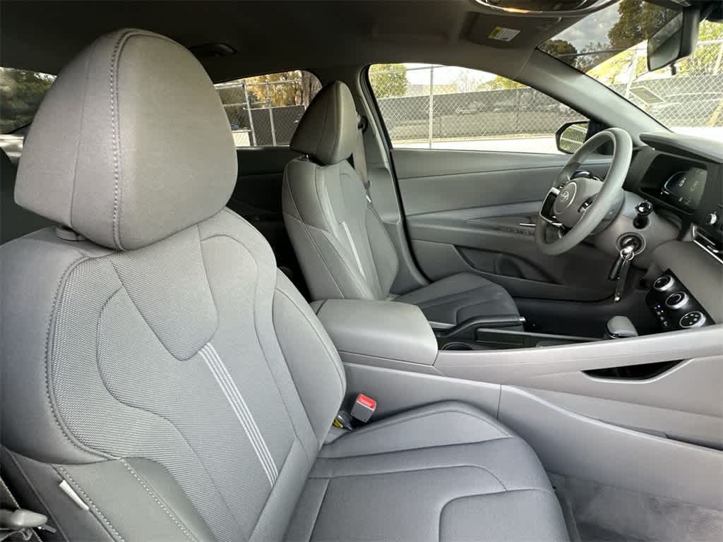 Thumbnail: 2025 Hyundai Elantra - 27