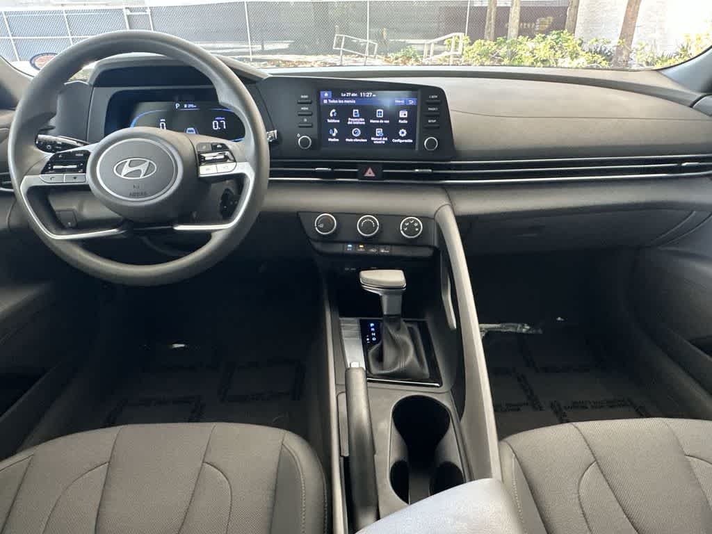 Thumbnail: 2024 Hyundai Elantra - 24