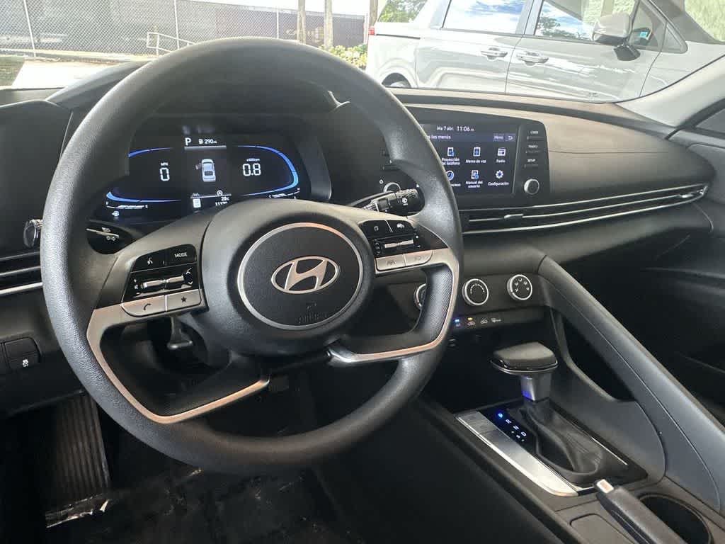 Thumbnail: 2025 Hyundai Elantra - 13