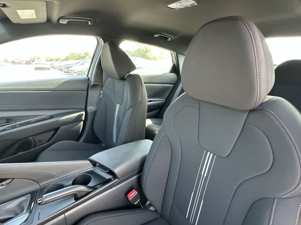 Thumbnail: 2026 Hyundai Elantra - 14