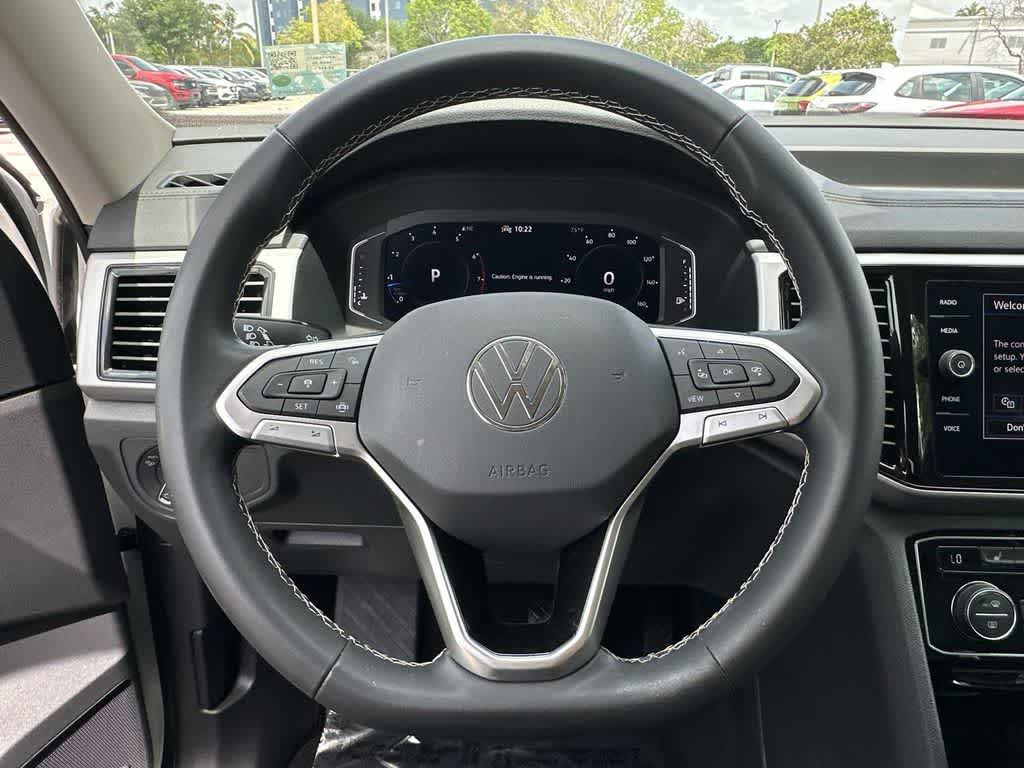 Thumbnail: 2023 Volkswagen Atlas - 14