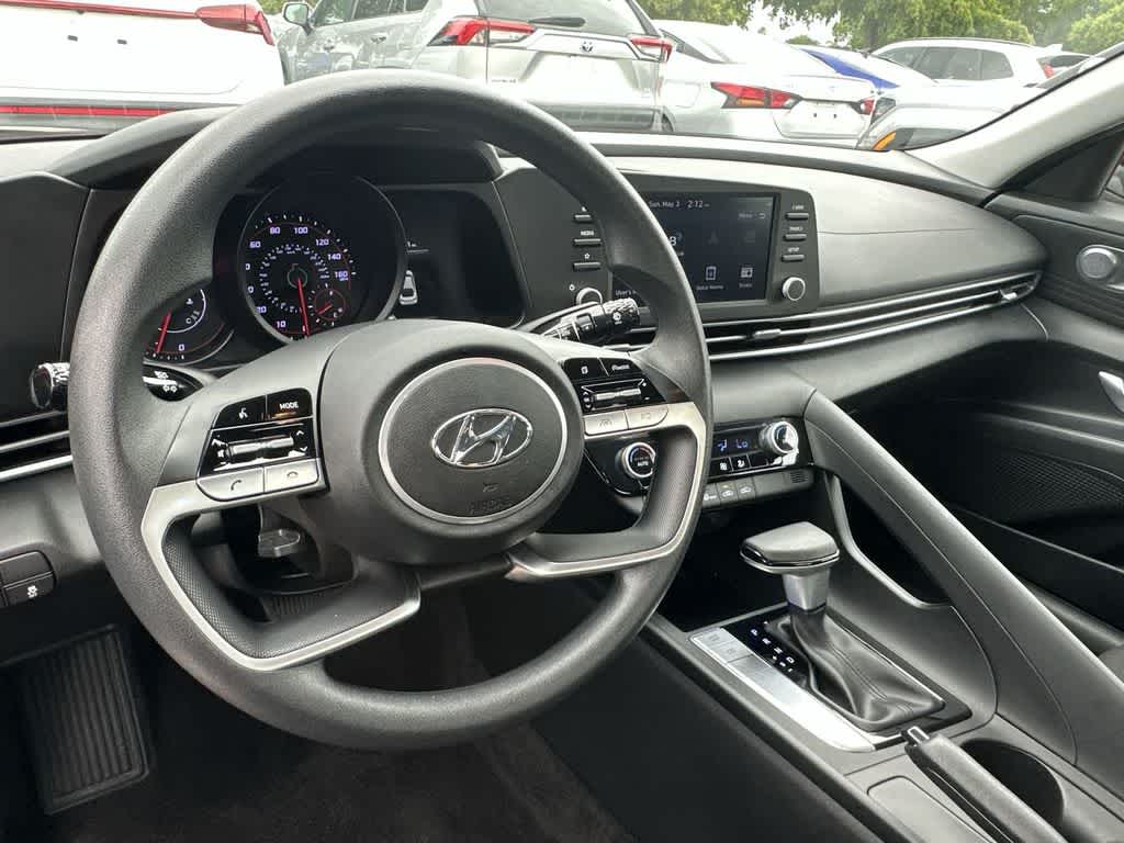 Thumbnail: 2023 Hyundai Elantra - 13