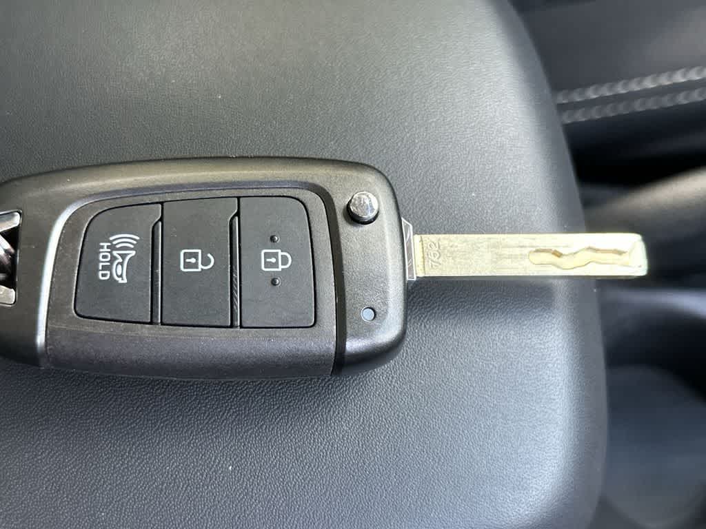 Thumbnail: 2023 Hyundai Venue - 28