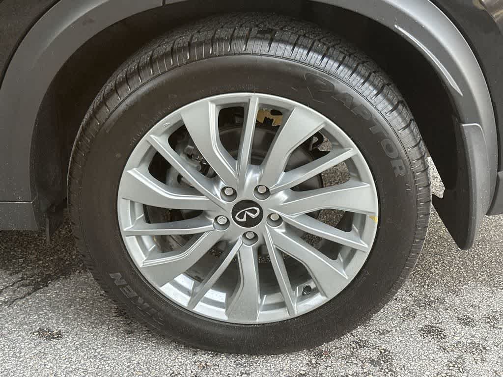 Thumbnail: 2023 INFINITI QX50 - 11