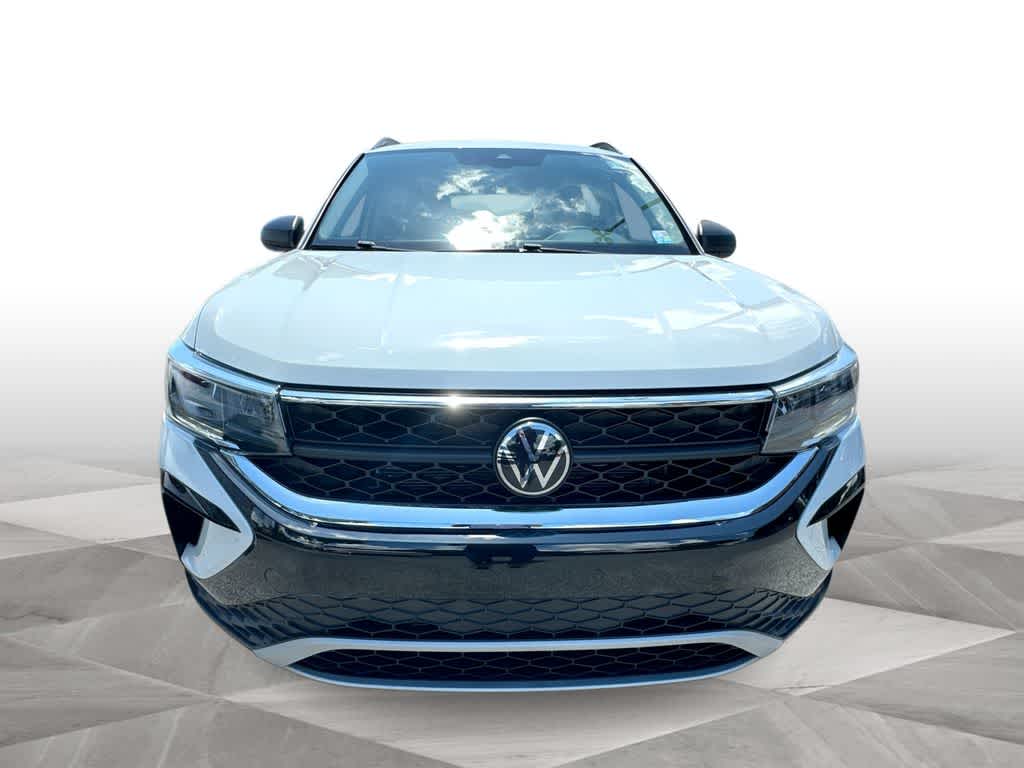 Thumbnail: 2024 Volkswagen Taos - 3