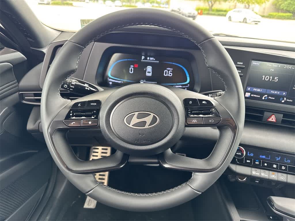 Thumbnail: 2025 Hyundai Elantra - 15