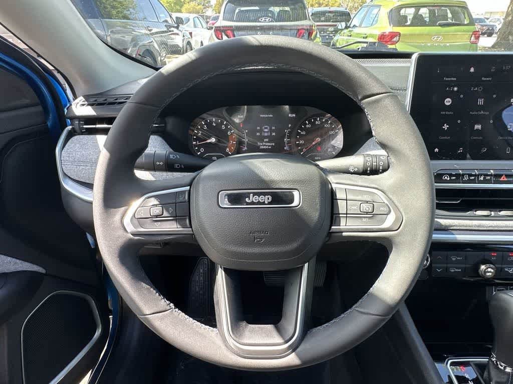 Thumbnail: 2022 Jeep Compass - 15