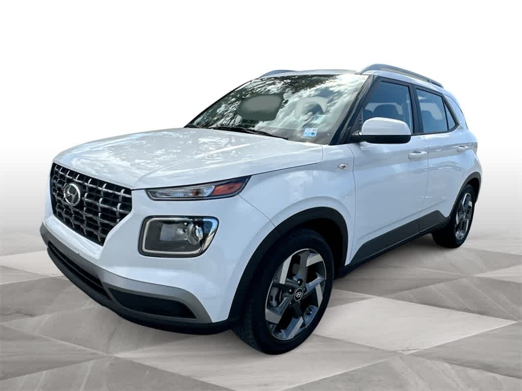 Thumbnail: 2023 Hyundai Venue - 4
