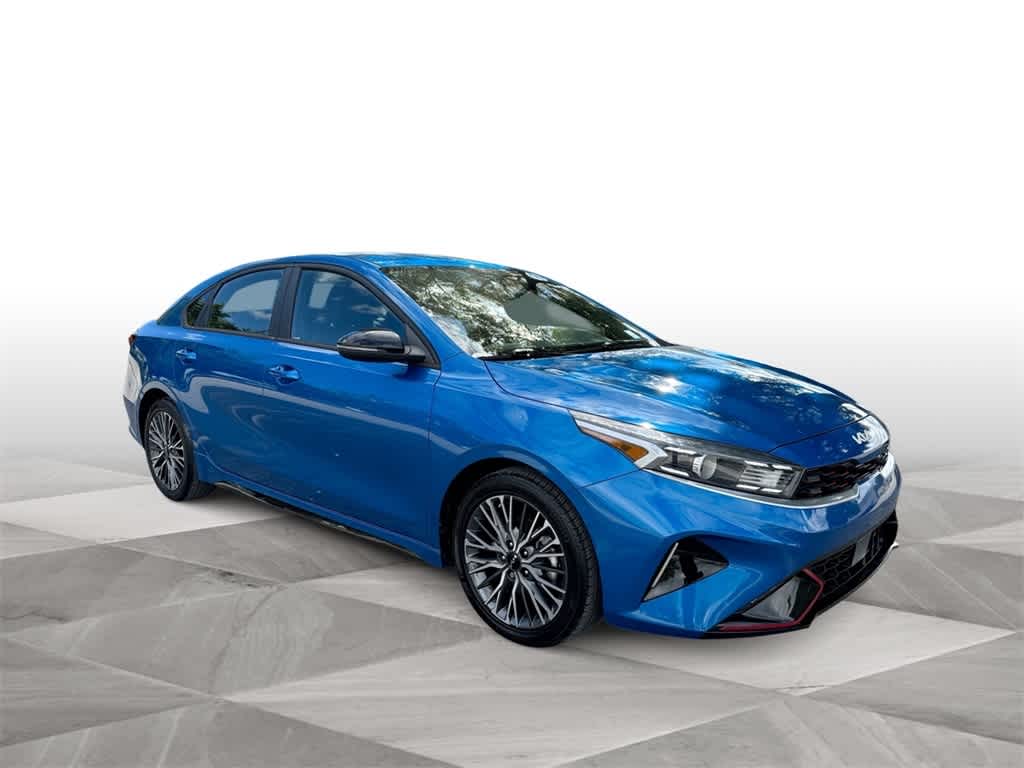 Thumbnail: 2022 Kia Forte - 2