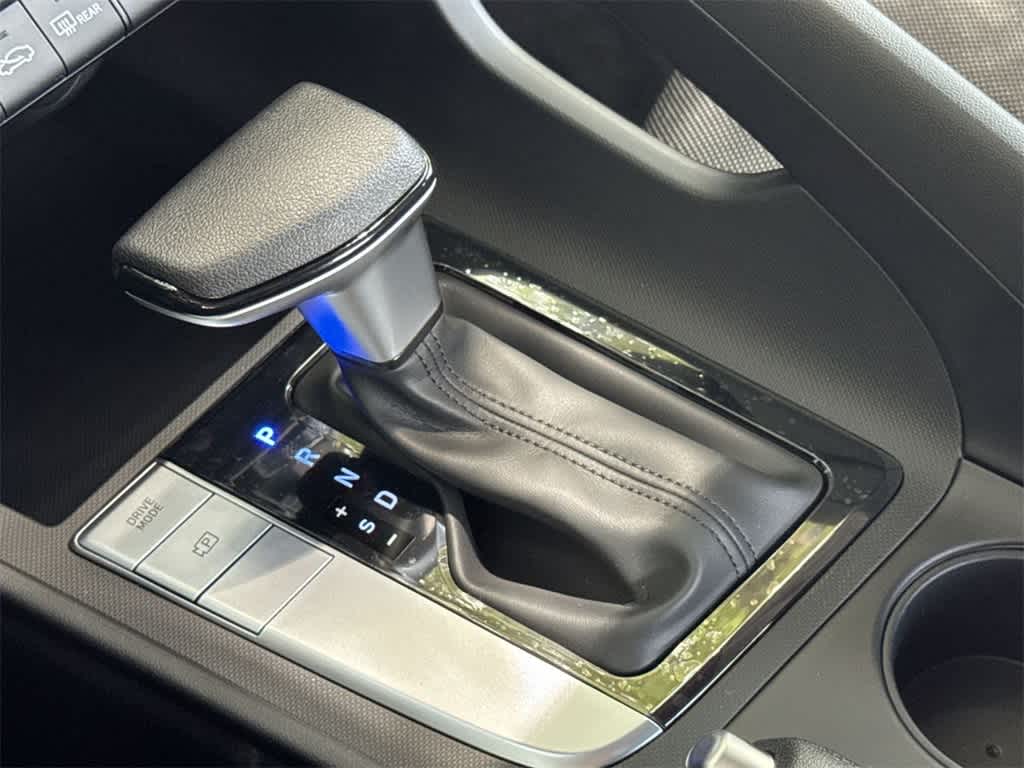 Thumbnail: 2025 Hyundai Elantra - 21