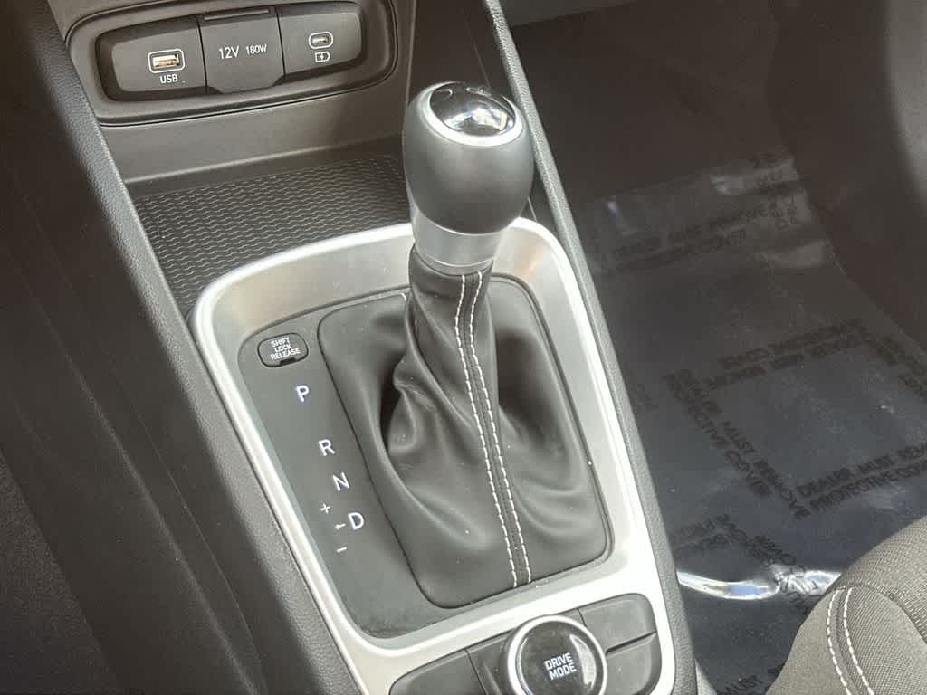 Thumbnail: 2023 Hyundai Venue - 21