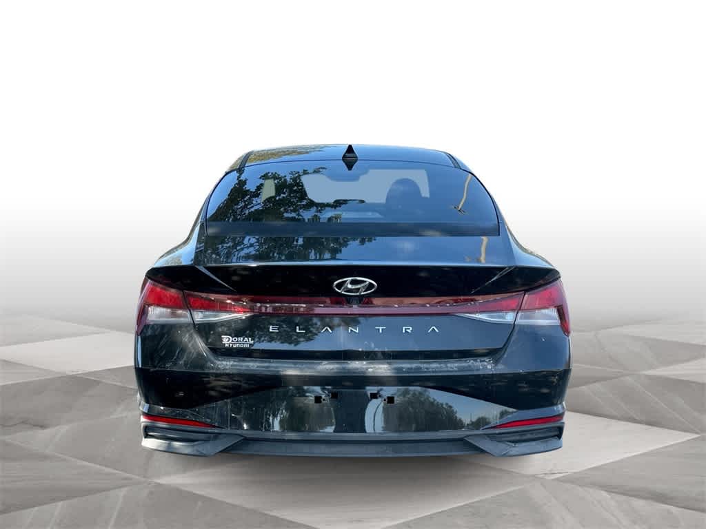 Thumbnail: 2022 Hyundai Elantra - 7