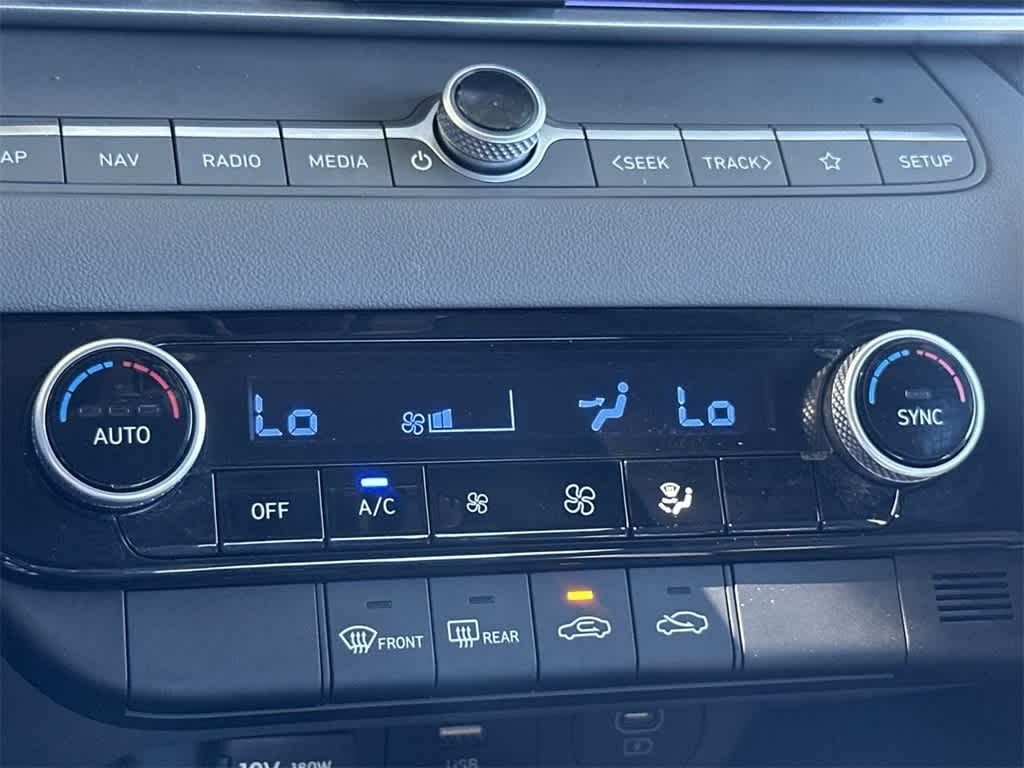 Thumbnail: 2024 Hyundai Elantra - 20