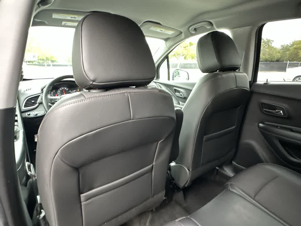 Thumbnail: 2022 Chevrolet Trax - 23