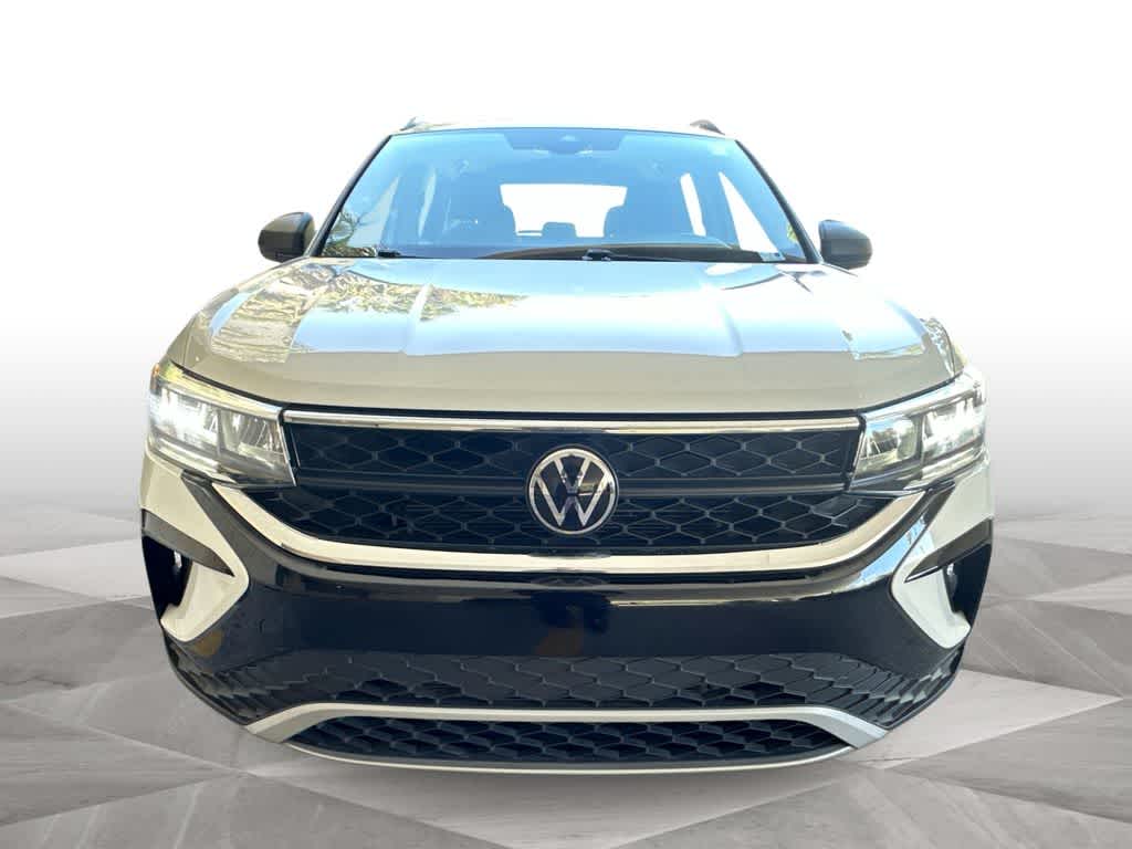 Thumbnail: 2024 Volkswagen Taos - 3