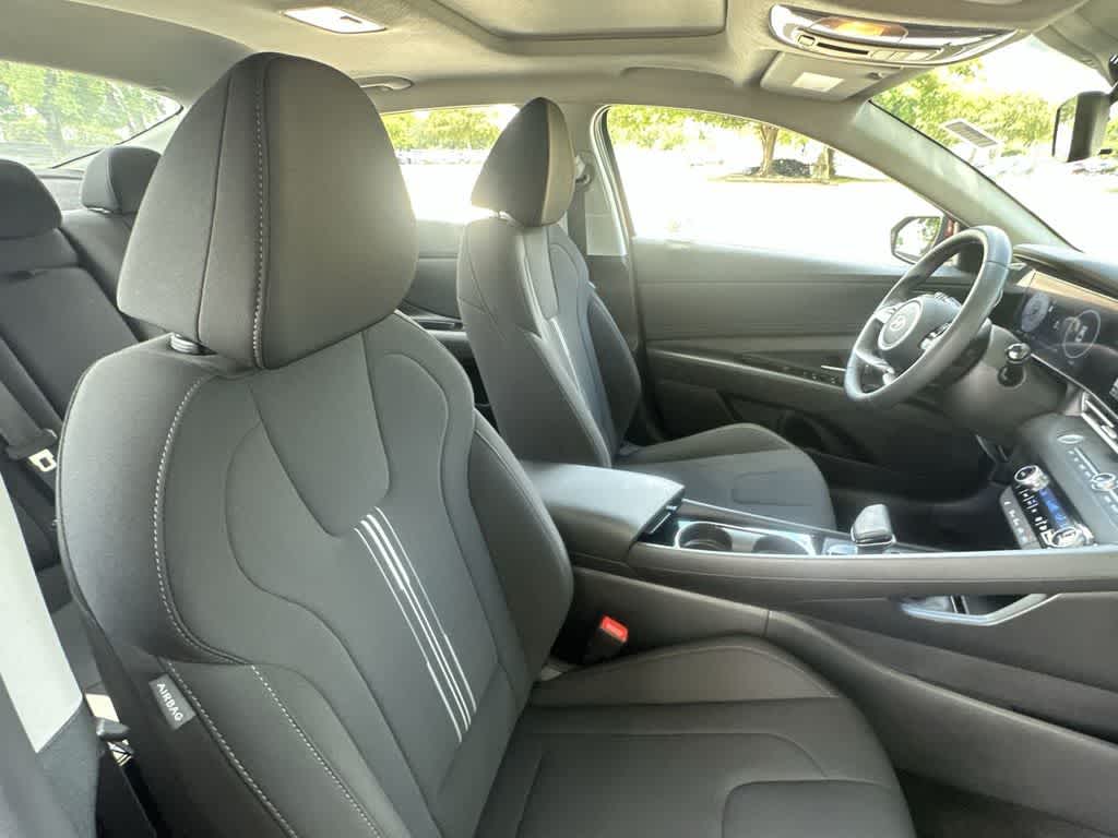 Thumbnail: 2024 Hyundai Elantra - 14