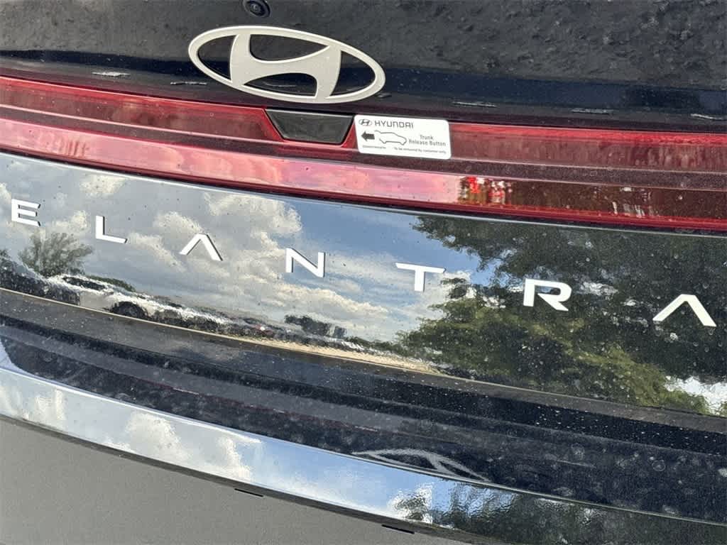 Thumbnail: 2025 Hyundai Elantra - 10
