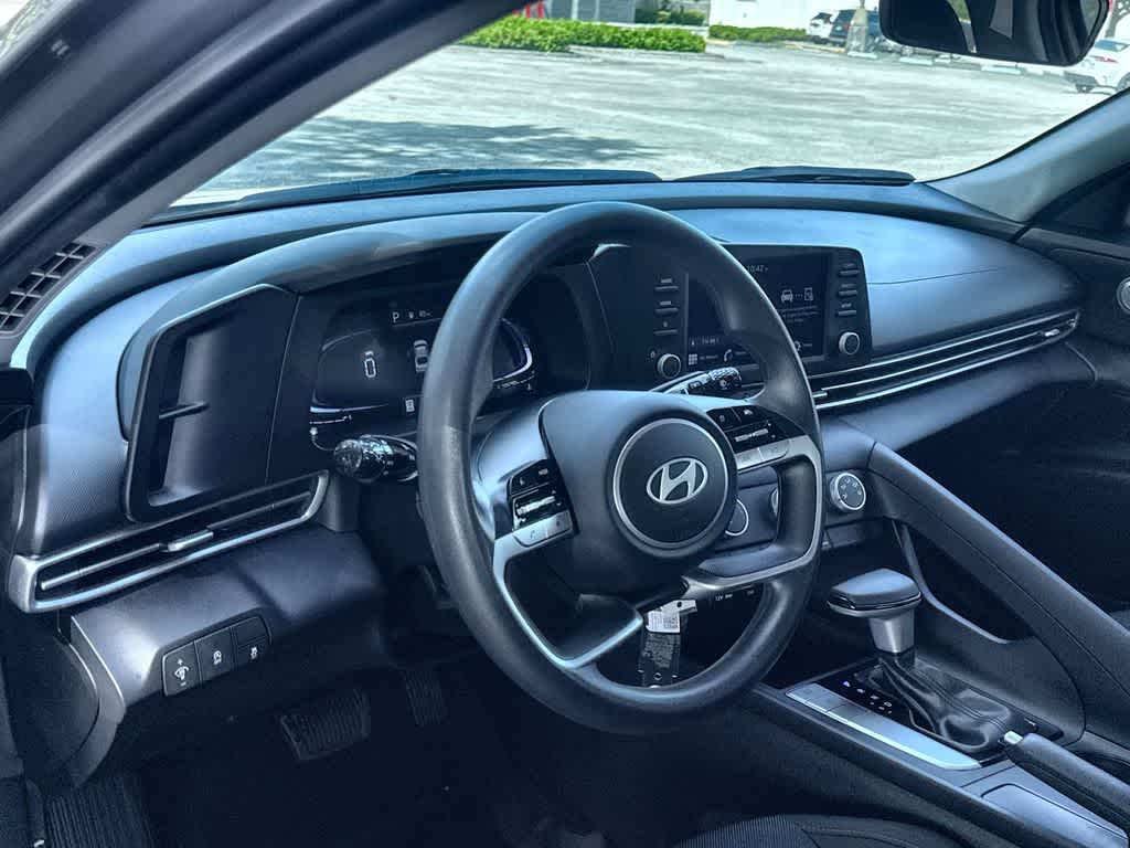 Thumbnail: 2024 Hyundai Elantra - 13
