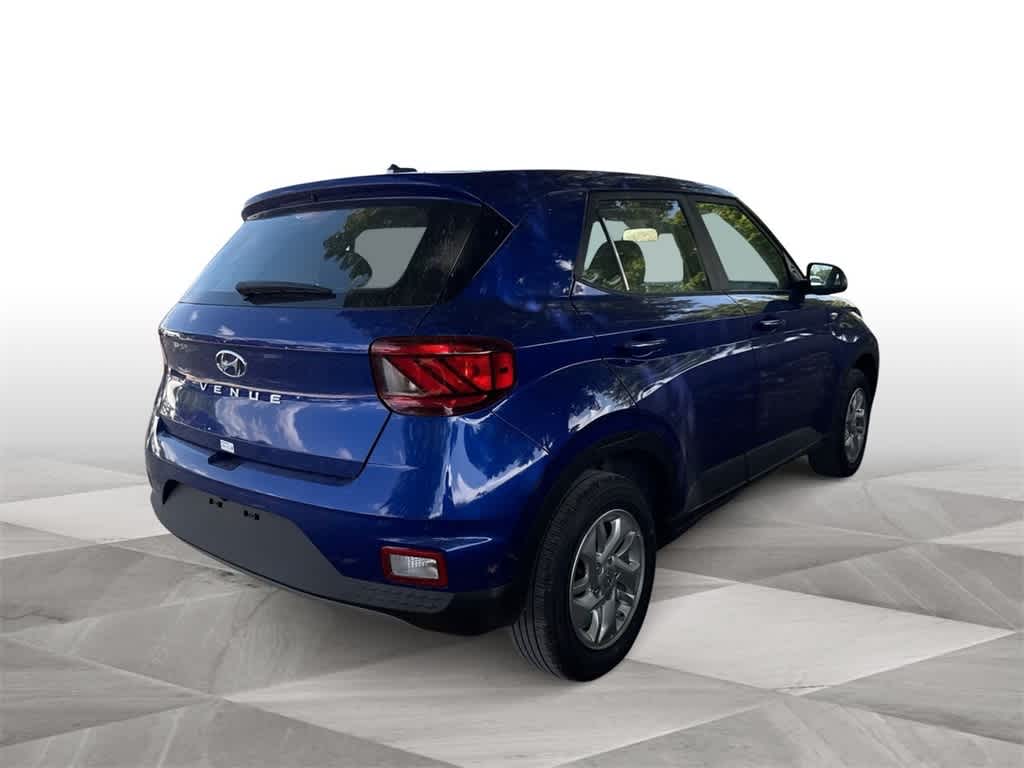 2025 Hyundai Venue SE 8