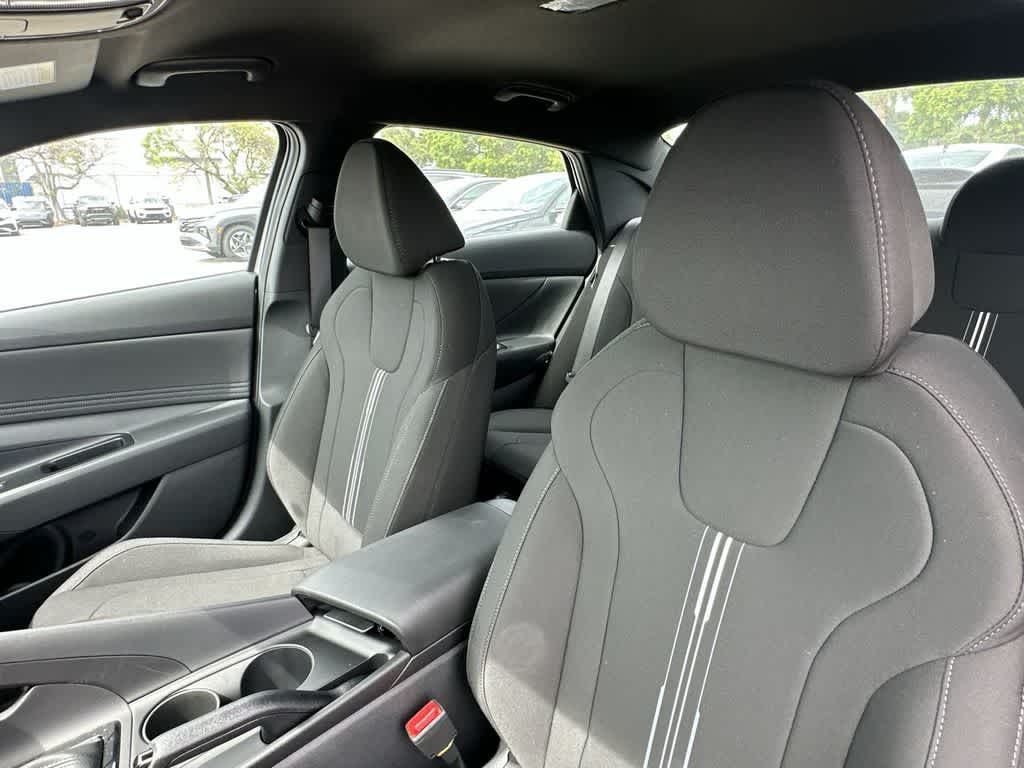 Thumbnail: 2026 Hyundai Elantra - 14
