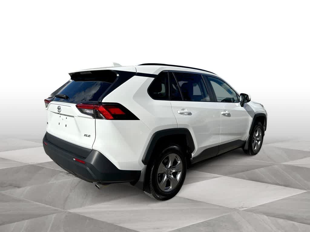 Thumbnail: 2024 Toyota RAV4 - 8