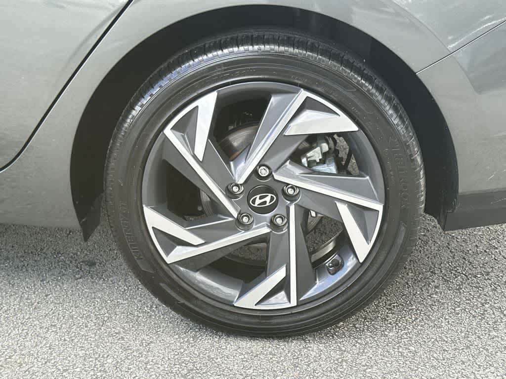 Thumbnail: 2025 Hyundai Elantra - 11