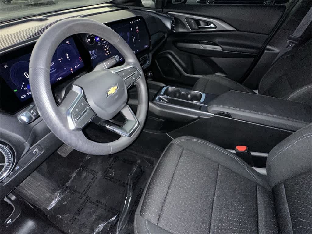 Thumbnail: 2025 Chevrolet Equinox - 13