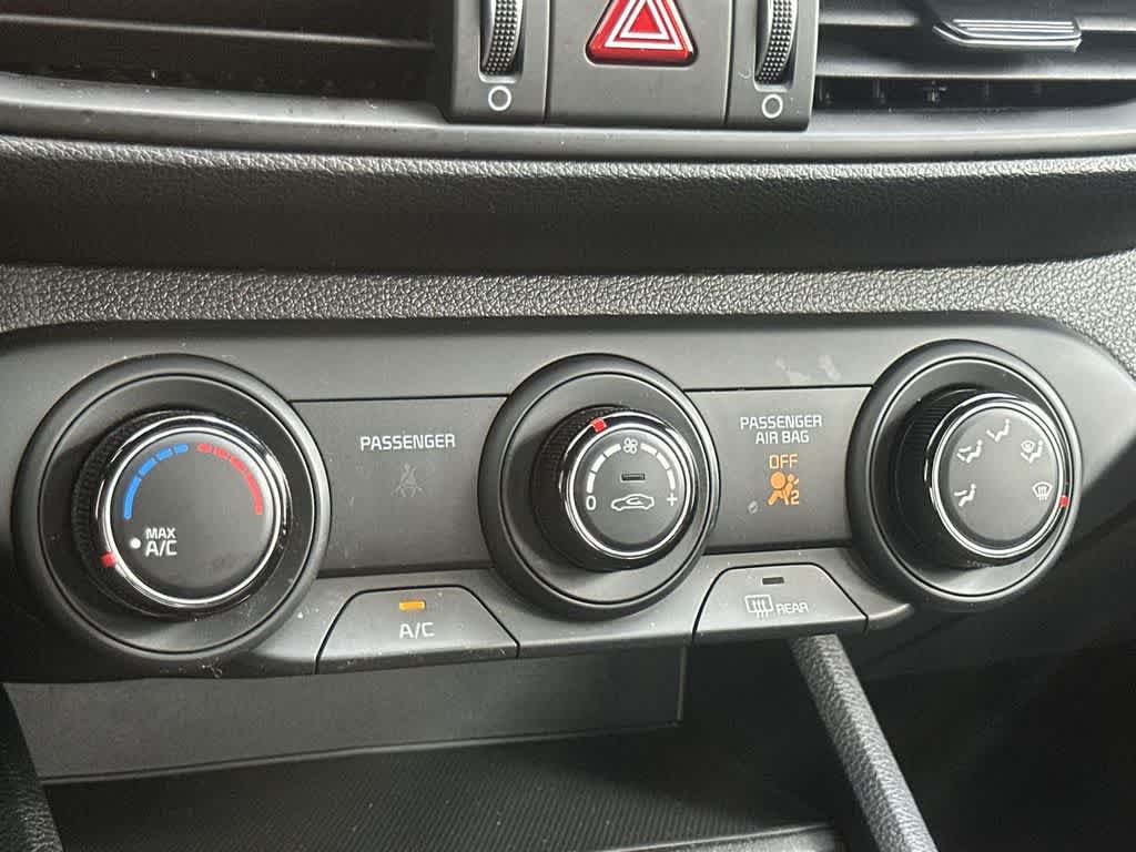 Thumbnail: 2023 Kia Forte - 20