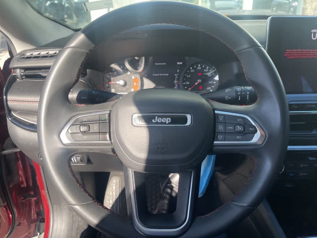 Thumbnail: 2022 Jeep Compass - 10