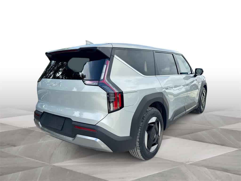 Thumbnail: 2024 Kia EV9 - 8
